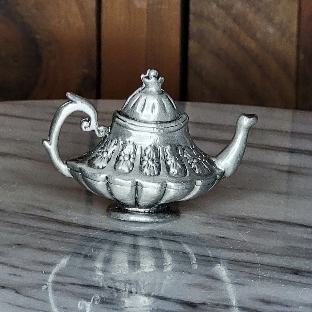 Little metal Teapot A